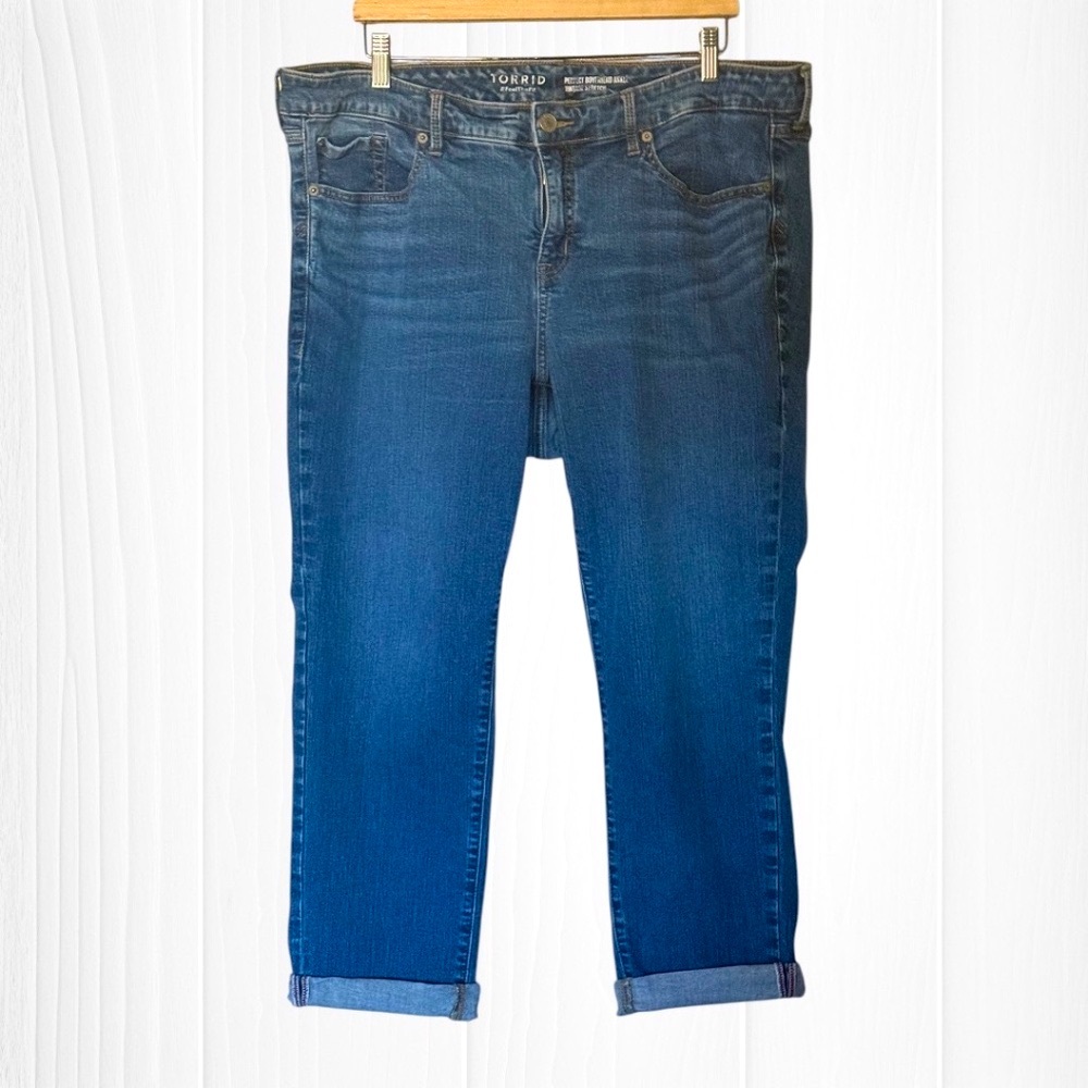 TORRID Perfect Boyfriend Vintage Stretch Mid-Rise Jeans - Picture 13 of 16